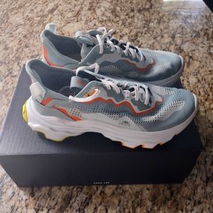 Sorel kinetic breakthrough day lace women's tennis shoes. Size 9